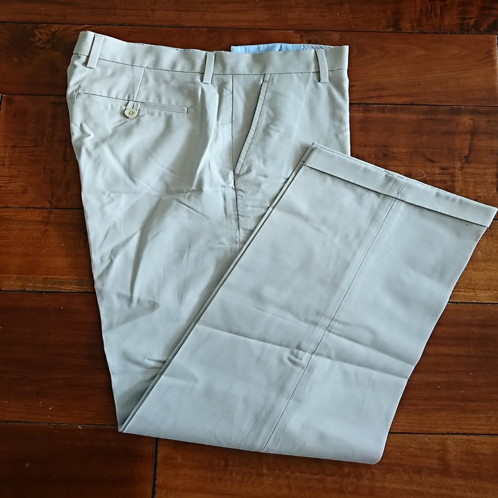 Men's khaki pants